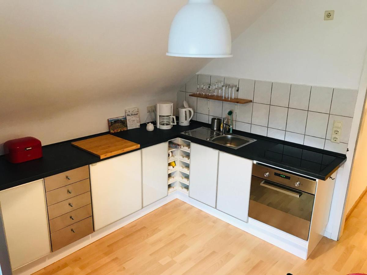 Ferien- Und Messewohnung In Meerbusch Luaran gambar