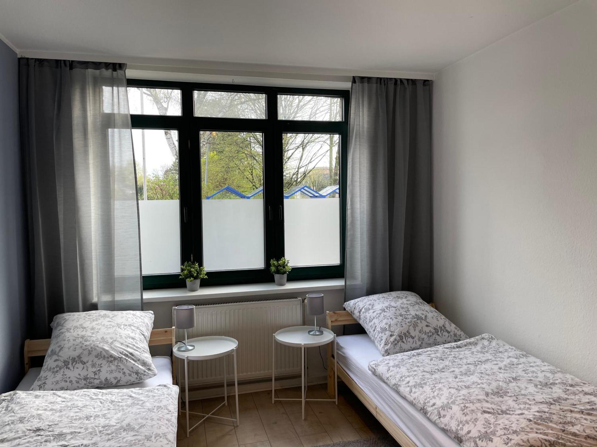 Ferien- Und Messewohnung In Meerbusch Luaran gambar